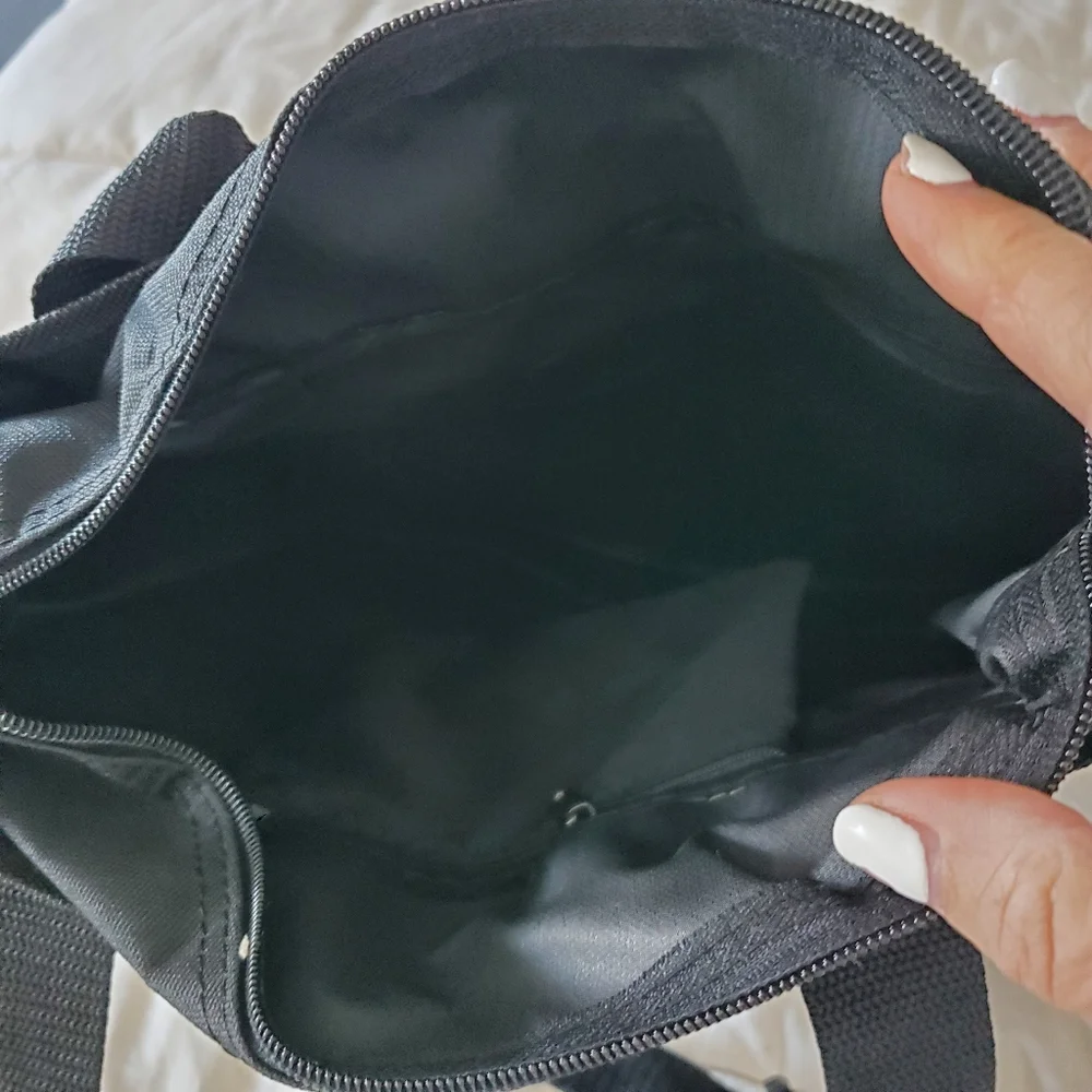 American Tourister personal carryon tote  bag Or Tablet Carrier
